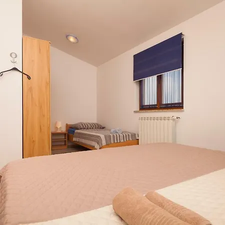 Mirjana Holiday home Banjole